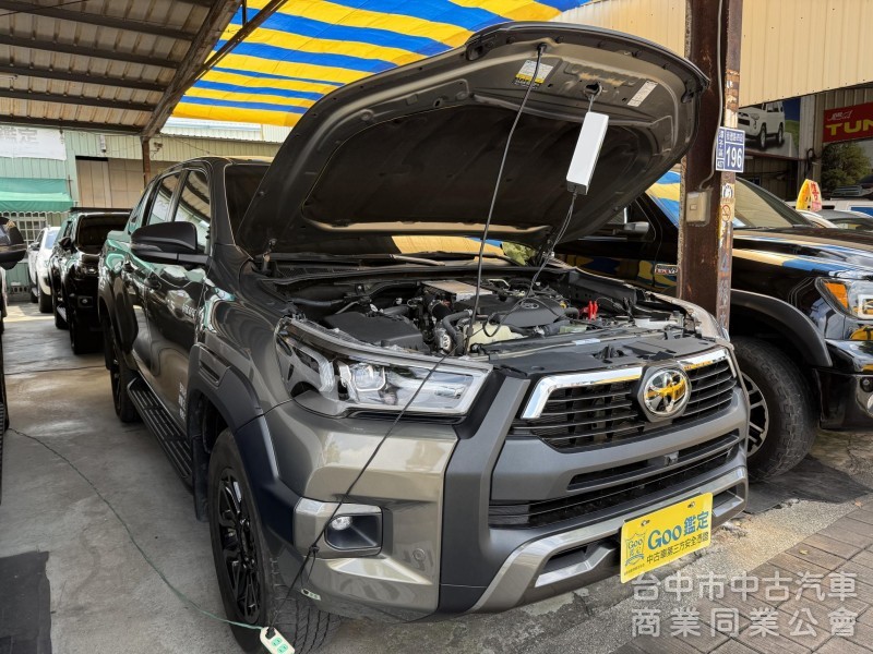 2023年領牌 跑2萬公里 海力士 Hilux 2.8cc