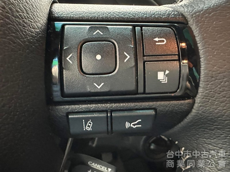 2021年跑4萬km Hilux 2.8cc 雙廂式 廂式 員通