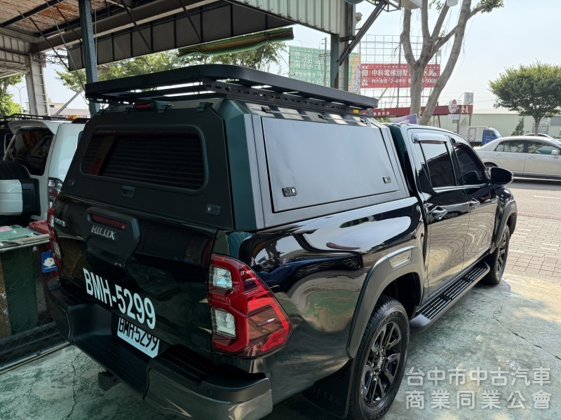 2021年跑4萬km Hilux 2.8cc 雙廂式 廂式 員通