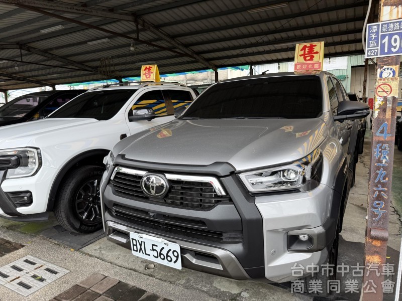 Hilux 四輪傳動 2024年 跑1萬公里