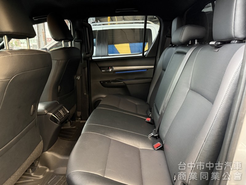 Hilux 四輪傳動 2024年 跑1萬公里