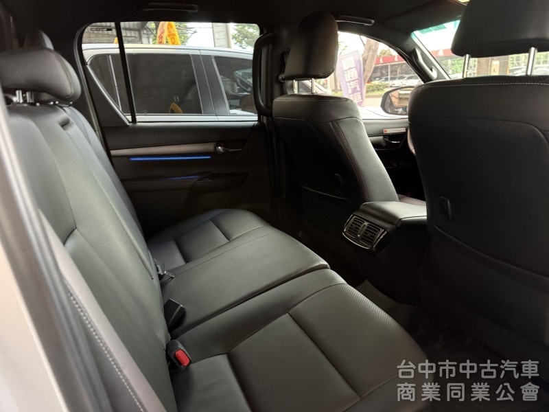 Hilux 四輪傳動 2024年 跑1萬公里