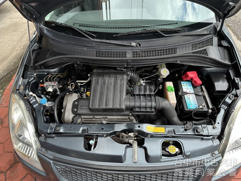 2006 Suzuki Swift GLX 原鈑件