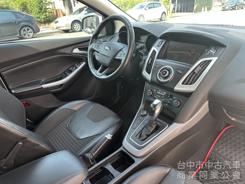 2017 Ford Focus 5D EciBoost 1.5L 運動版 原鈑件 原廠保養 實跑6萬6