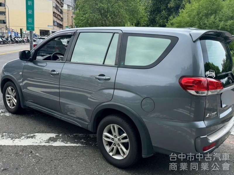 【 2016 Mitsubishi CMC Zinger 2.4 】  #原鈑件