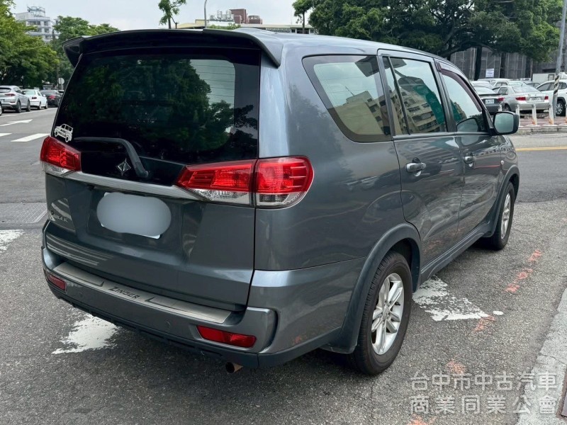 【 2016 Mitsubishi CMC Zinger 2.4 】  #原鈑件