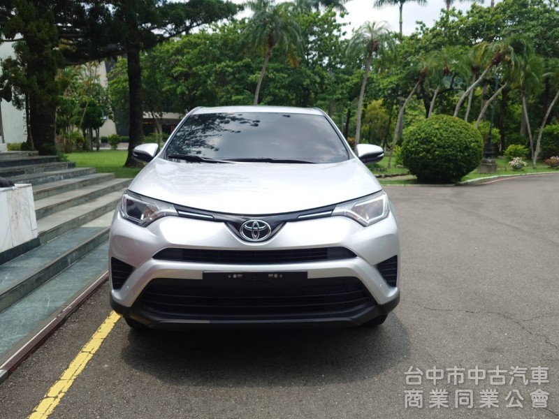 2016 Toyota Rav4 2.0 經典版 原鈑件 升級豪華版配備