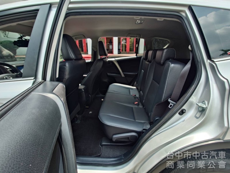 2016 Toyota Rav4 2.0 經典版 原鈑件 升級豪華版配備