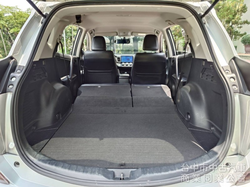 2016 Toyota Rav4 2.0 經典版 原鈑件 升級豪華版配備