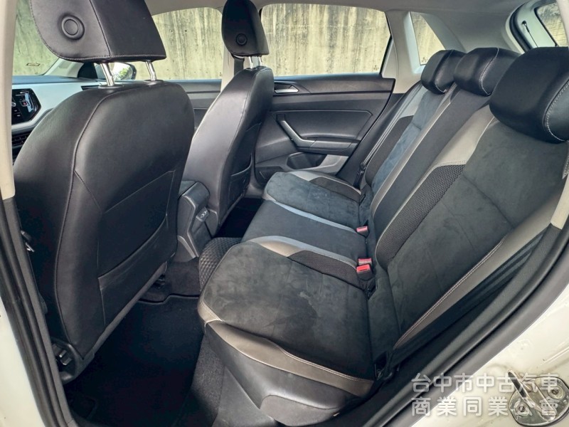 【 2018 Volkswagen Polo 230 TSI R-Lline   VW #跑六萬多公里 原鈑件 