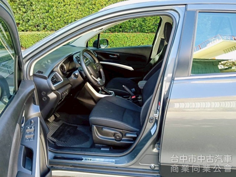 2019 Suzuki SX4 1.4T LED 頭燈 原廠保養