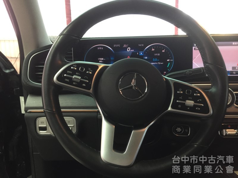 MATIC AMG 七人座 總代理 23P 環景 全景天窗｜一手家用車｜原鈑件認證車｜低利全額貸免頭款