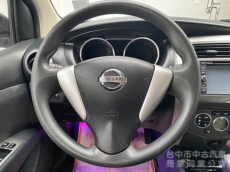 NISSAN(日產) NEW LIVINA 1.6 皮椅 雙安