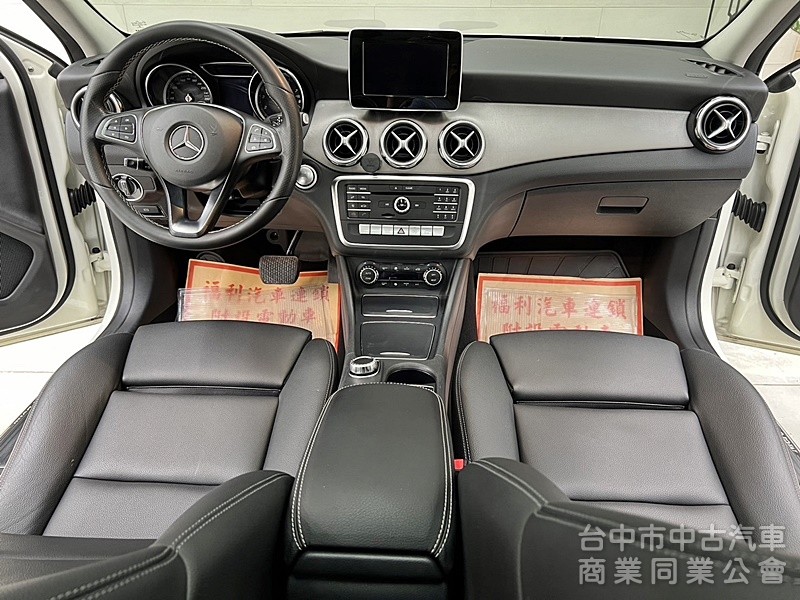 BENZ(賓士)GLA200賓士 全景天窗