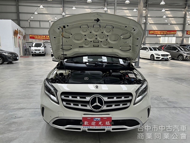 BENZ(賓士)GLA200賓士 全景天窗