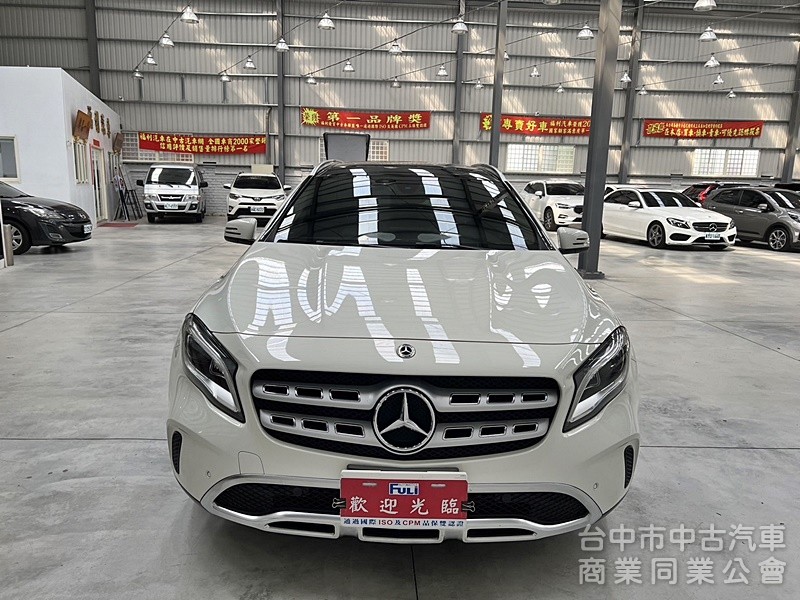 BENZ(賓士)GLA200賓士 全景天窗