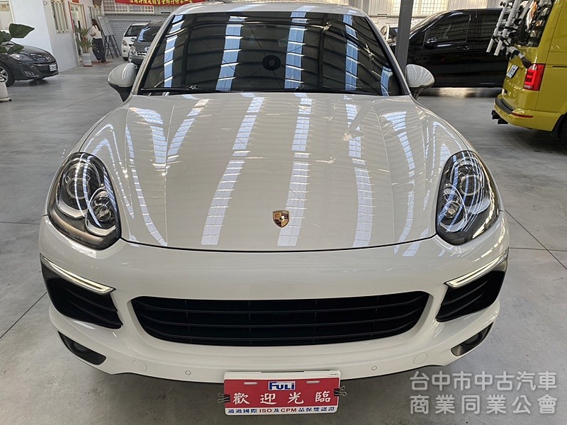 PORSCHE(保時捷)CAYENNE